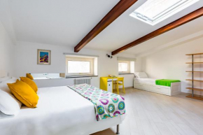 Apartment with balcony in Palazzo Diaz by Wonderful Italy